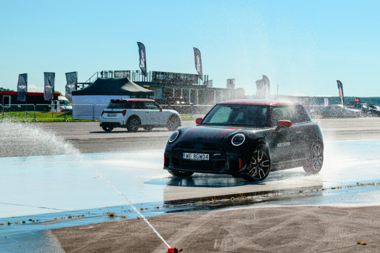 JCW DAYS 2025 – Doslova MINI-MIMOŇSKÉ VÁLKY !!